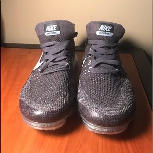 Nike Air Vapormax: Size US Women 7